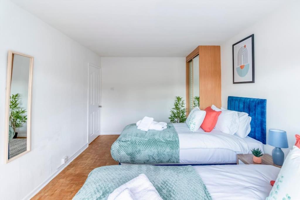 בורנמות' Beautiful Sea View 2 Bedroom Sleeps 6-Free Parking מראה חיצוני תמונה